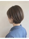 ショートボブ　初心者様向け　ナチュラル白髪ボカシハイライト