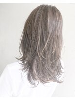 ヘアーアンドアトリエ マール(Hair&Atelier Marl)&nbsp;【Marl】ラベンダーグレージュカラーの無造作セミディ♪