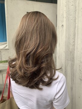 リバレッジ 広尾(Leverage) ヘルシーブロンドヘア