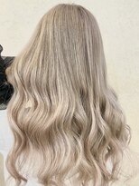 ラビス クローバー(Lovis clover) ビタミンカラー/メルティカラー/ブリーチカラー/韓国ヘア