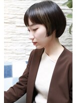 オーシャン(Ocean)&nbsp;［OCEAN Hair&Life 水田成美］個性派デザイン/オン眉ショート