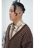 10代20代バーバーマンバンスキンフェード
