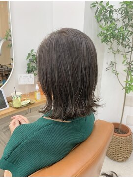 ティエル(TieLu) 外ハネボブ×シークレットハイライト×白髪ぼかしハイライト