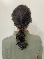 ポニーテールアレンジ