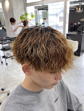 エデアンホンテン メンズサロン(EDEAN 本店 （旧：EDEAN 上通）) 熊本メンズカット　ツイストスパイラル　縦落ちパーマ