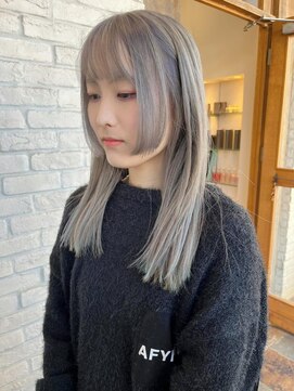 ラパンセ ブルー(LA PENSEE BLEU) 【LA PENSEE】ホワイトグレージュ　艶髪ハイトーンカラー