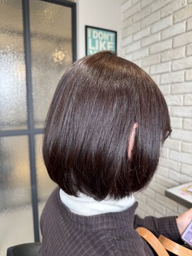 ルームス(ROOMS) 【大人上品】ツヤ感たっぷり！丸みショートボブ