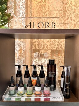 酷使した目と脳にご褒美を。スマホ疲れを癒す空間で、心身をリセットする本格ヘッドスパ。