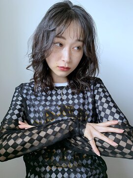 トリッカ シブヤ(TRICCA SHIBUYA) 小顔ミディアム/顔まわりレイヤー/透明感カラー