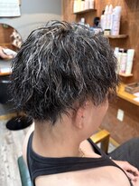 ヘアーサロン アトリエ(Hair salon ATORIE)&nbsp;メンズパーマツイストスパイラルホワイトシルバーメッシュ