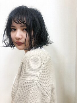 ハンズクラン(HANDS CLAN) 無造作カール × 暗髪ボブ