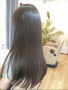 フルムーン(Full Moon) ダメージ軽減!ふんわり縮毛矯正