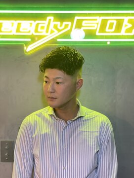 グリーディーフォックス 代々木(Greedy FOX) かき上げヘア/サイドパート/韓国マッシュ/フェードカット/代々木