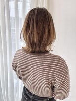 ネオリーブ チロル 横浜西口店(Neolive CiroL.)&nbsp;外はねボブ　レイヤーボブ　アッシュベージュ くびれヘア