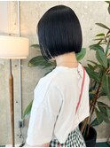 切りっぱなしボブ×地毛風カラー