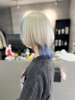 オズ 梅田店(OZ)&nbsp;ホワイト×ブルー/メッシュ＋インナー/ウルフ