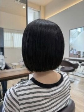 ヴォーグ 春日井高蔵寺店(VOGUE) 艶ありボブ