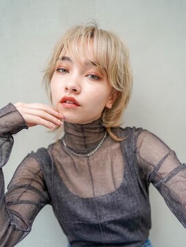 ギークス(GEEKS) 【GEEKS渋谷】ナチュラルブロンド/ウルフカット/冬カラー/渋谷駅