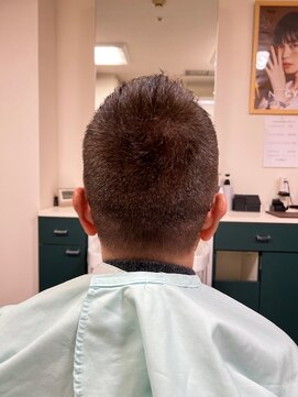 荘司調髪所 大人男性に若々しさと上品さを！！