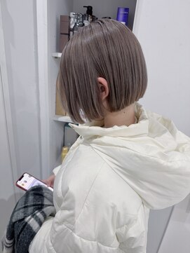 シー ヘアデザイン(see hair design) milk tea グレージュ