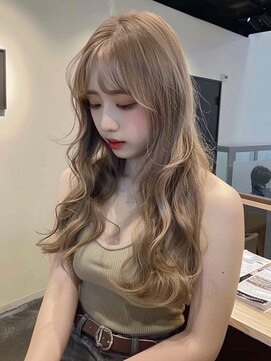 ネハス ナガオカ(nehus.nagaoka) ブリーチ/透明感カラー/ウルフレイヤーロング/ボブルフ