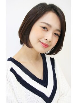 アイ(I.) 【 Ｉ. 】30代からのナチュラル前下がりショートボブ　川口