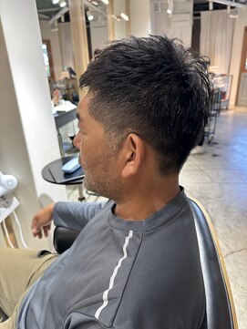 ジルコ ZiRCO 刈り上げショートヘア