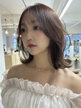 バベル アット フルリール 甲子園口(BABEL at fleurir) ふんわりミディアムの外はねワンカールとラベンダーブラウン