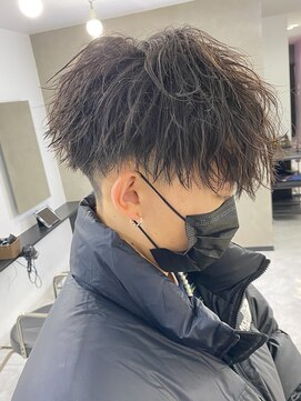 エルマーク 梅田(L-MARK) スパイラルパーマ/ツイストパーマ/メンズ/センターパート/波巻き