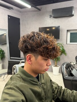 リッチブランドアンドコー(Rich Brand&Co) スパイキーショート　フェード　スペインカール　ルーズパーマ