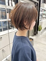 ステアケース ギンザセブン(stair:case ginza7)&nbsp;前下がり耳かけショートボブくびれ