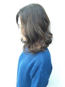 トーク 伊丹本店(TAL'KE) ハイライトオンブルージュ