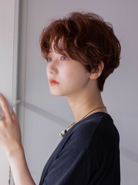 サーカス バイ ビュートリアム 青山(CIRCUS by BEAUTRIUM) ハンサムショート 大人可愛いショートヘア 艶カラー 30代40代