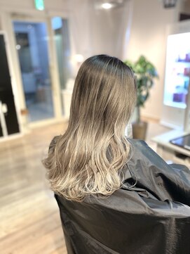 アフィナー 上大岡(Afinar) シャドウルーツ　ダブルブリーチ【上大岡/Afinar】