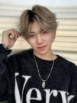 ジーナ 天神(Zina) フェザーセンターパート/ローライト 【メンズサロンZina 天神】