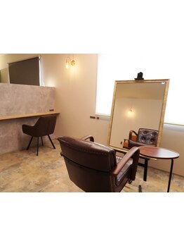 【南茨木駅から徒歩3分】ベテラン女性スタイリストが手掛ける、大人女性のための完全プライベートサロン★