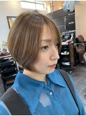 ショートボブ