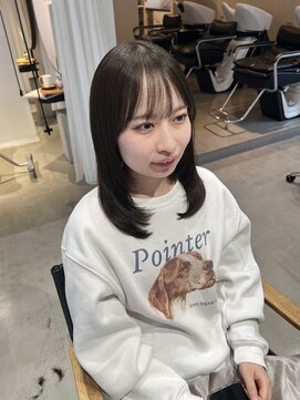 アプリコ(APREKO) オリーブカラーにレイヤースタイル