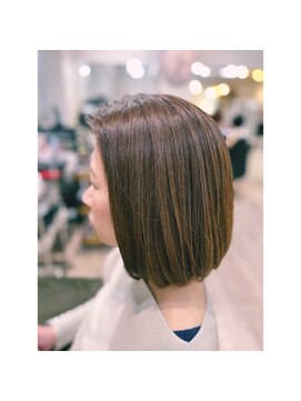 ヒラソル(girasol) 白髪ぼかし染めナチュラルボブ／高濃度水素カラー