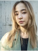 レイヤーカットハッシュカット顔まわりミディアムロング