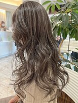 キャパ(CAPA)&nbsp;コントラストハイライト×グレージュカラー茅ヶ崎/20代/韓国ヘア