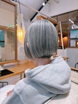 リーファ(reefur)&nbsp;首がきれいに見える小顔シルエット