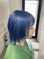 リグ 横浜(Lig.) ネイビーブルーカラーブリーチダブルカラーレイヤーウルフ横浜駅