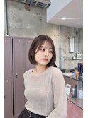 ナチュラルブラウンの小顔内巻きボブ