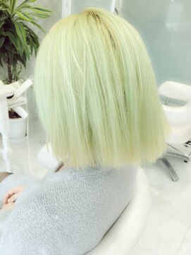 ジウ 上通り(JIU) 春色×パステルグリーン×切りっぱなし×小顔×ワンレングス☆