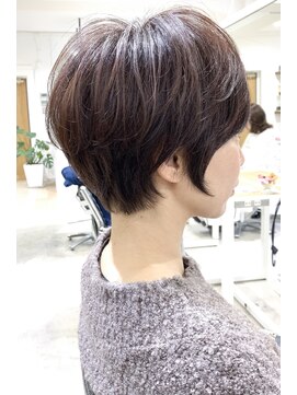 オウル(Owll) ☆DISHEL☆大人かわいい丸みショートイルミナカラー