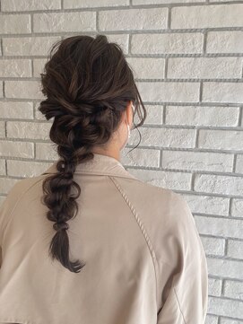 フルミー(fulme.) ロングの方から大人気☆編みおろしヘアセット！