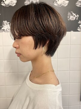 ブルートマト(BLUE TOMATO) グラデーションショート、ショートカット、レイヤーショート