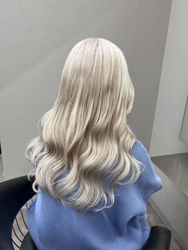 エミーバイモアムー(Emmie byMoremuu) ハイトーンホワイト