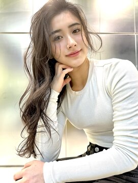 シティ(CITY) 韓国風レイヤー レイヤーカット 顔まわりカット 井坂